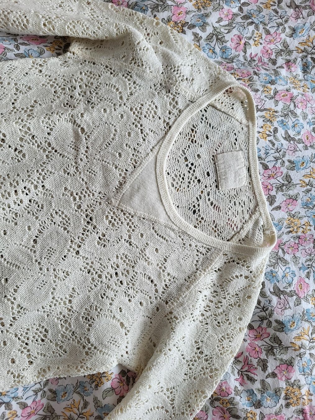 Zara Maglioni & Felpe: Zara Langarmshirt, Creme, Grösse S, Spitze – Usato da Zürich venduto da Mada45