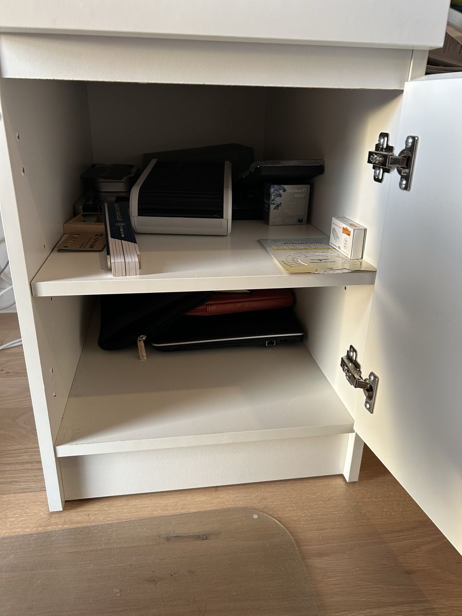 Ikea Schreibtische: Schreibtisch - IKEA MALM – Gebraucht aus Zürich von fel_v9fm 3