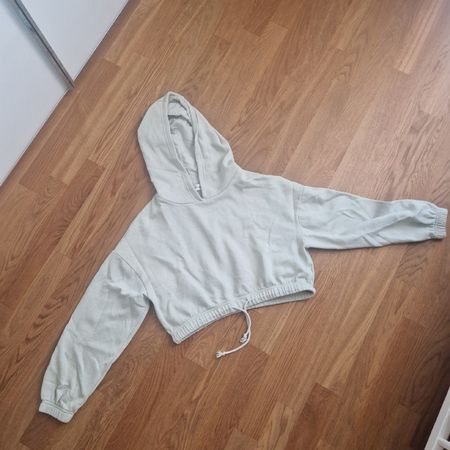 2 Even&Odd Kapuzenpullover Crop Top Gr. M mint & schwarz