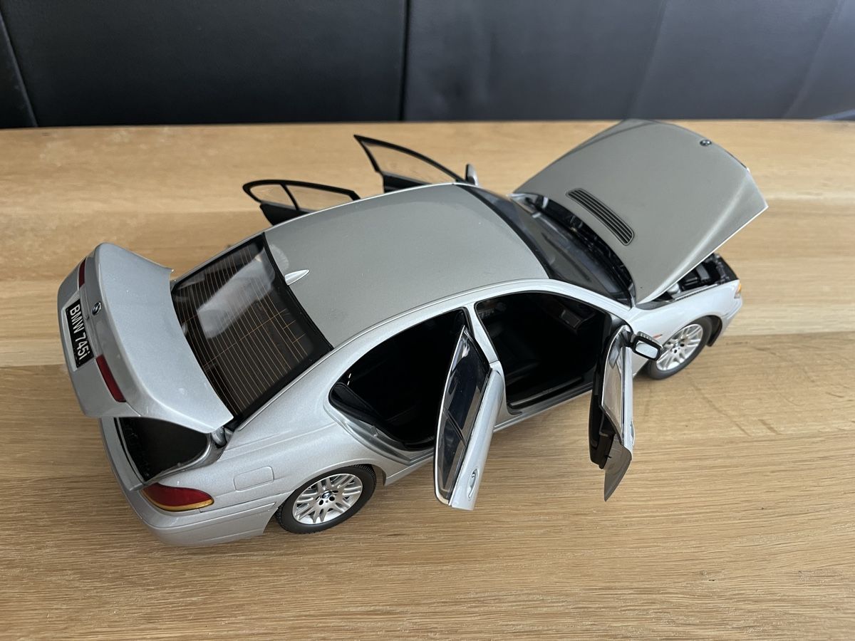 Kyosho Modellini d'auto: BMW 745i 1/18 Kyosho!! – Usato da Léchelles venduto da Mlinspiration 3