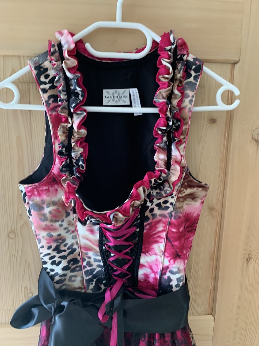 Vestiti: Dirndl – Nuovo (secondo la descrizione) da Wynau venduto da mar_crg6 1