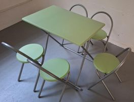 Gartentisch für Kinder mit 5 Stühlen, Preis für alles