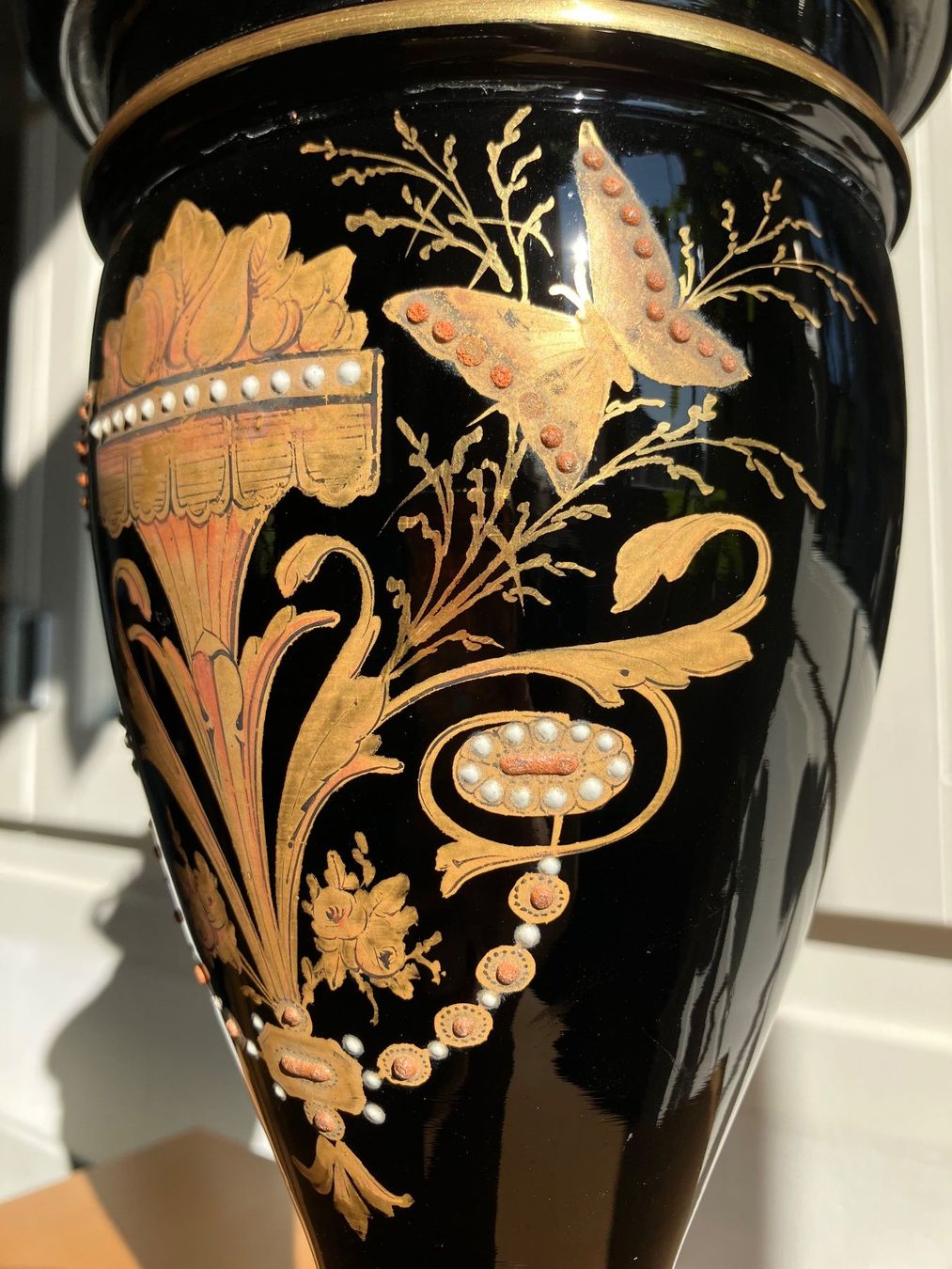 Lampes: Antike Petroleumlampe mit Emaillemalerei – D'occasion à Zürich par Chaya 4