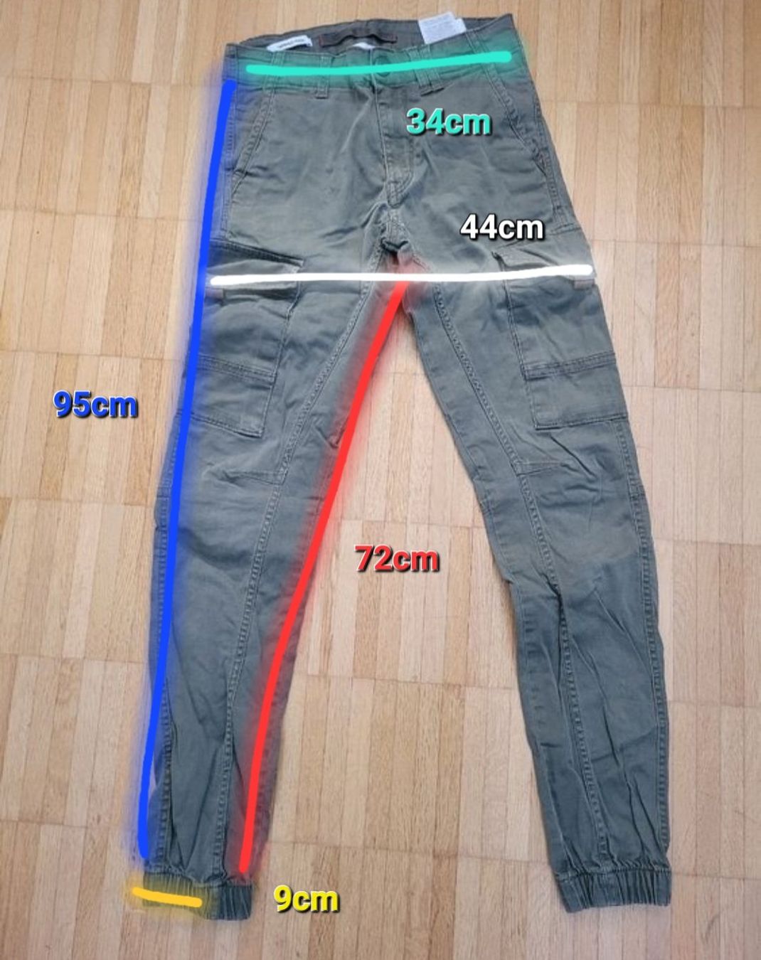 Pantaloni: Pantalon cargo Jack & Jones, taille 27/32 – Usato da Villars-sur-Glâne venduto da m66_dch5 1