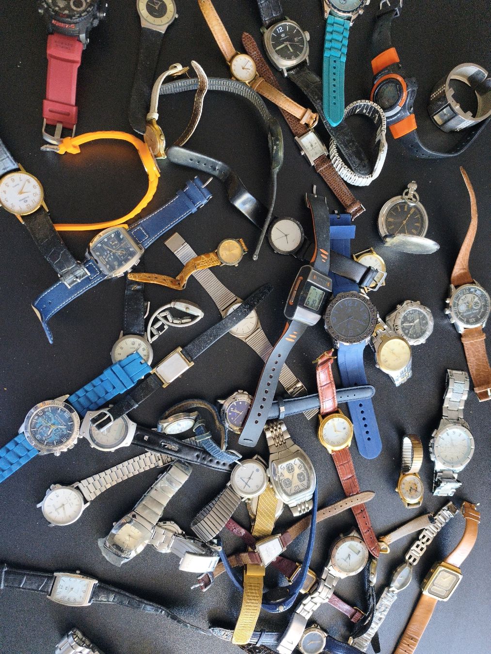 Orologi: Armbanduhr konvolut 3 – Difettoso da Kreuzlingen venduto da dad_9x7b