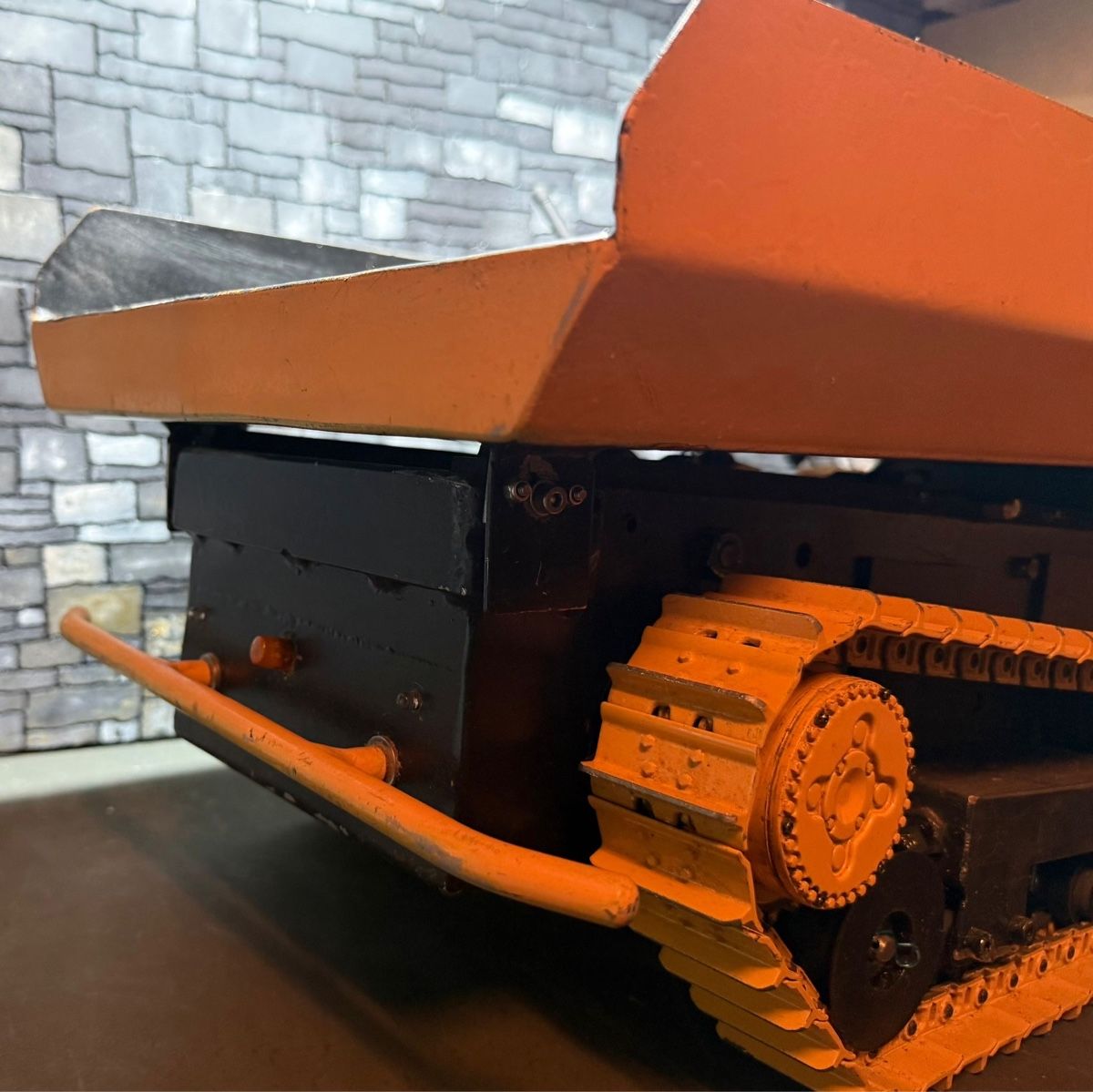 Modellismo RC: Hydraulischer Raupendumper 1:14 – Usato da Altdorf UR venduto da modellbau-widmer 5