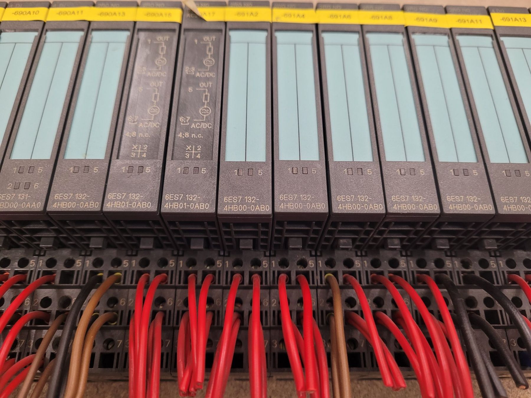 Siemens Componenti elettronici: Siemens SPS ET 200S – Usato da Vitznau venduto da Vitznau84 6
