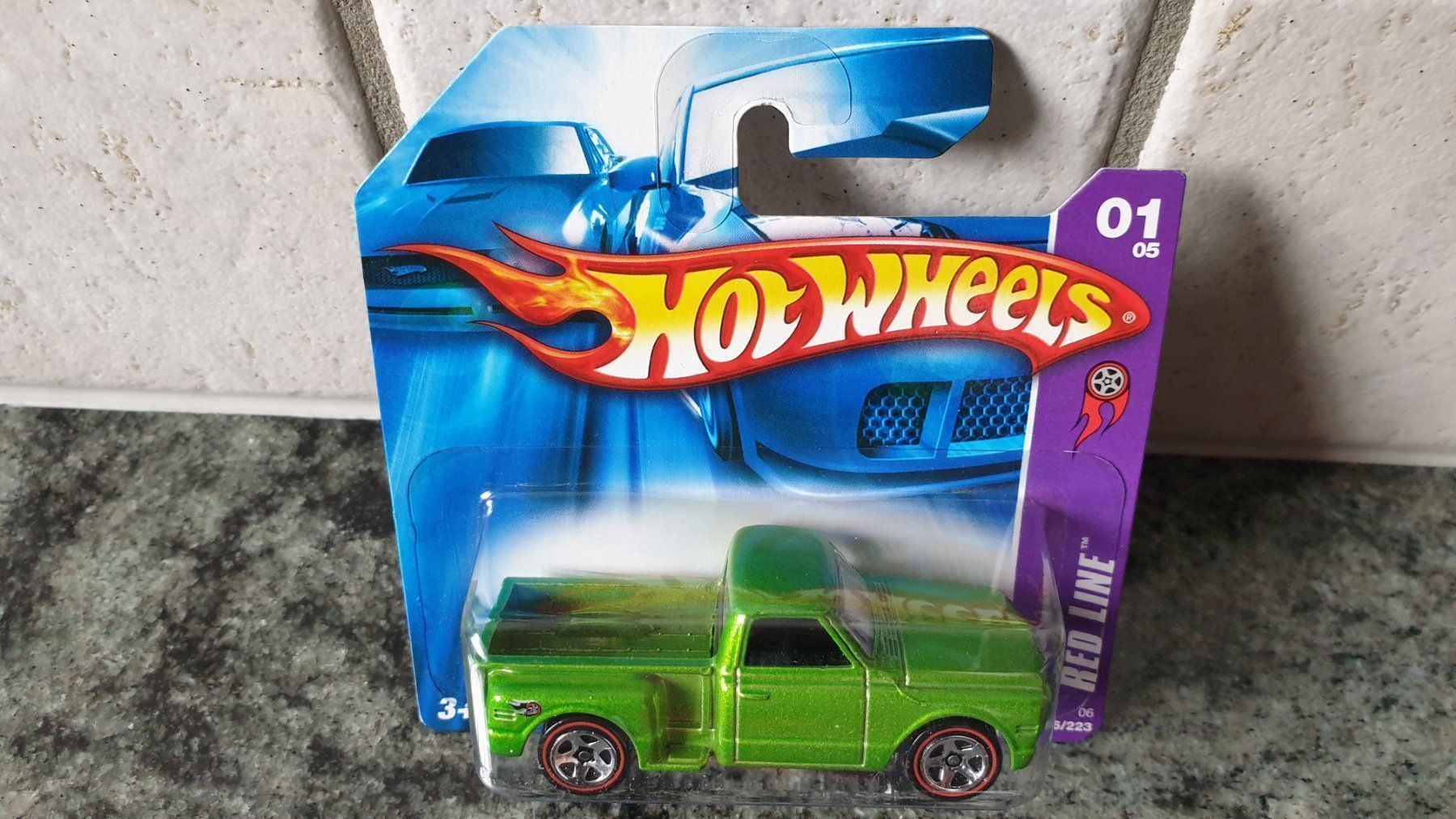 Chevrolet Modellini d'auto: CUSTOM CHEVY 1969 / HOT WHEELS – Nuovo e nell'imballaggio originale da Wengi b. Büren venduto da Ot1000 2