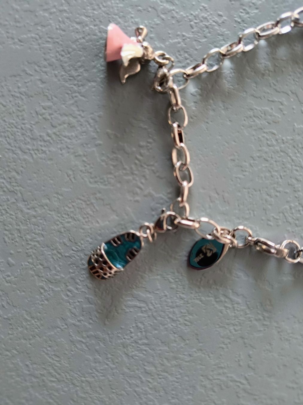 Armbänder & -reifen: Armband mit Charms neu – Neu und originalverpackt aus Würenlingen von Striga 1