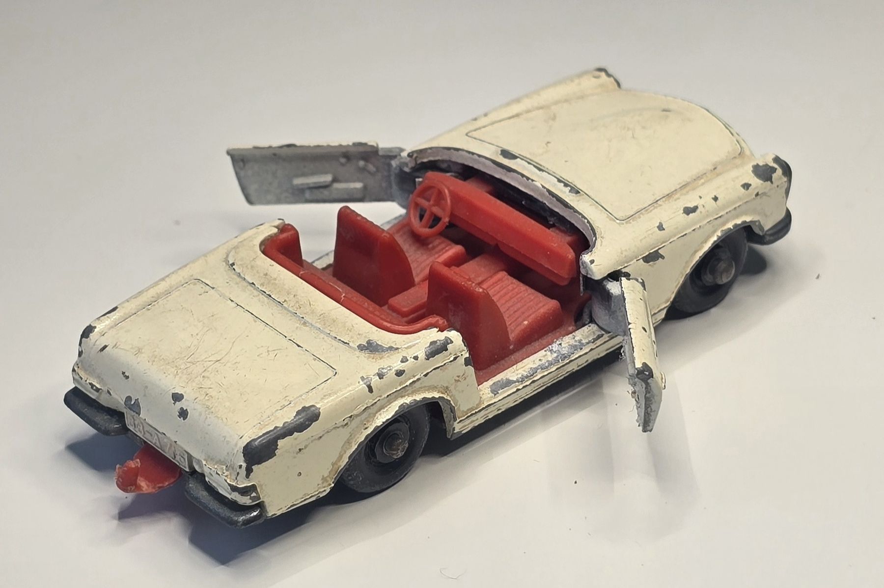 Matchbox Modellautos: Matchbox Mercedes 230 SL – Gebraucht aus Kirchberg BE von HotWheelsSammler 1