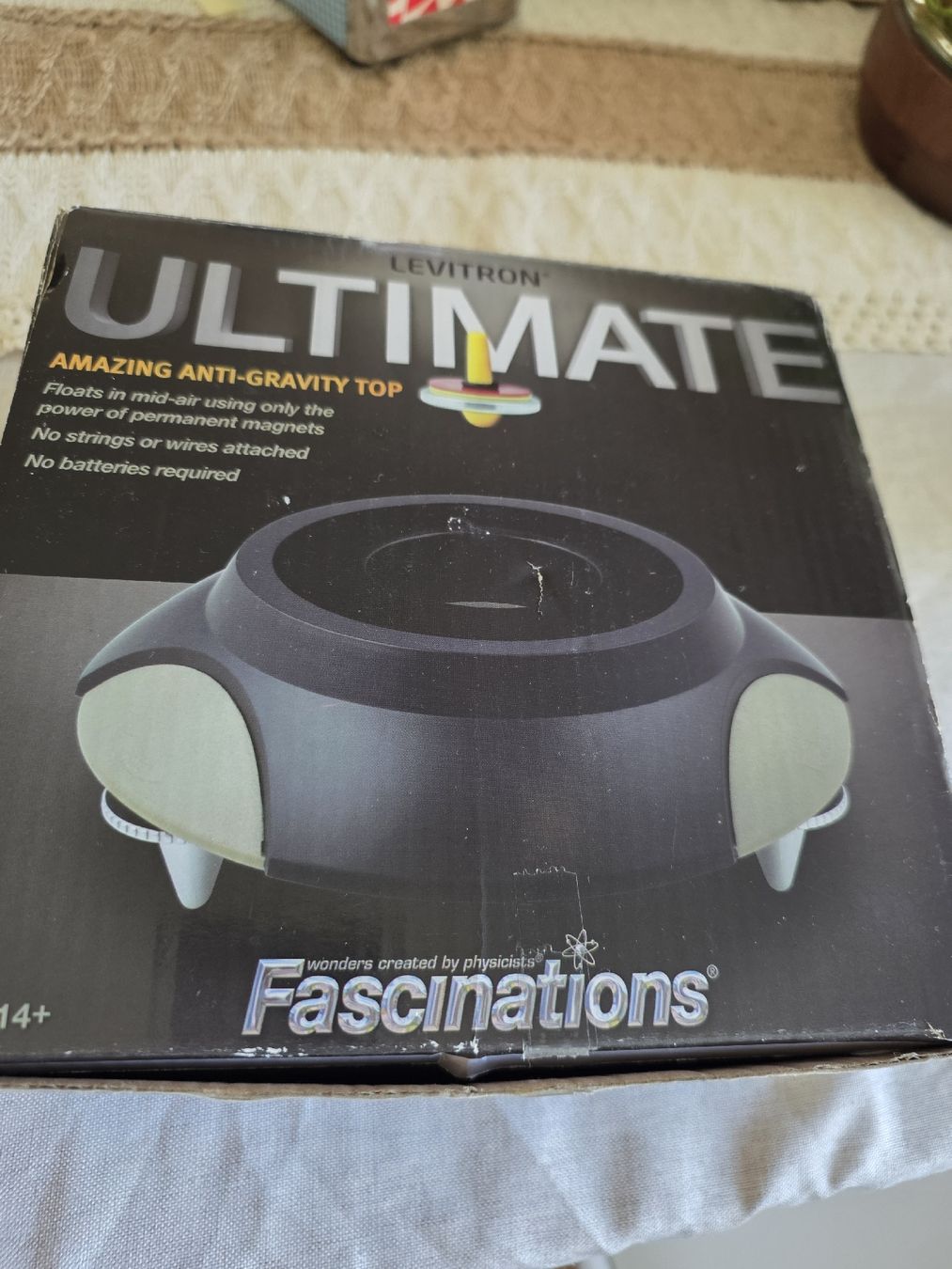 Giochi: Levitron Ultimate Magnetic Floating Top - Fun Physics! – Usato da Zollikofen venduto da Tamyru77 2