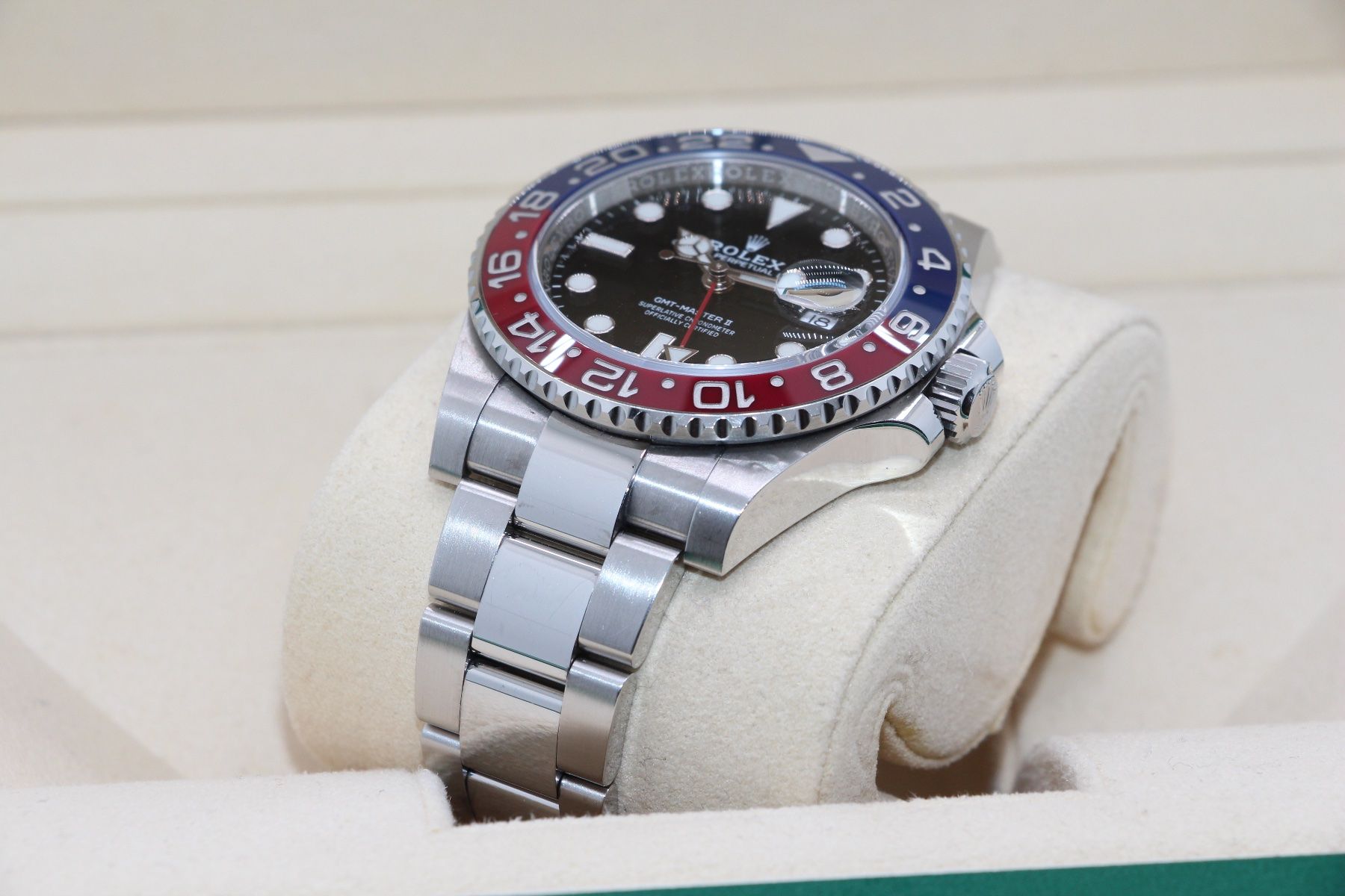 Rolex Orologi: Rolex GMT-Master II Pepsi Oyster Ref. 126710BLRO, Full-Set – Usato da Zug venduto da eMDi_Collection 5