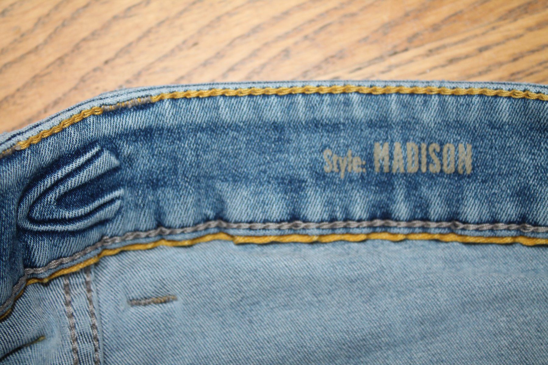 Jeans: Jeans CAMEL Style Madison – D'occasion à Hüttwilen par pinti55 1