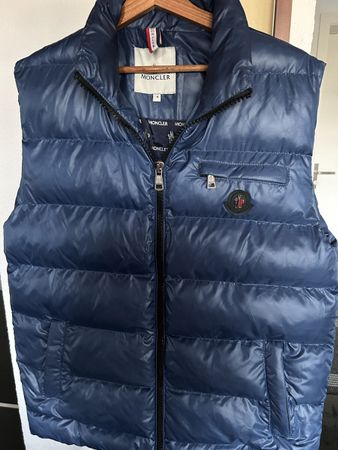 Moncler RAY GILET - Grösse 4 im neuwertigen Zustand