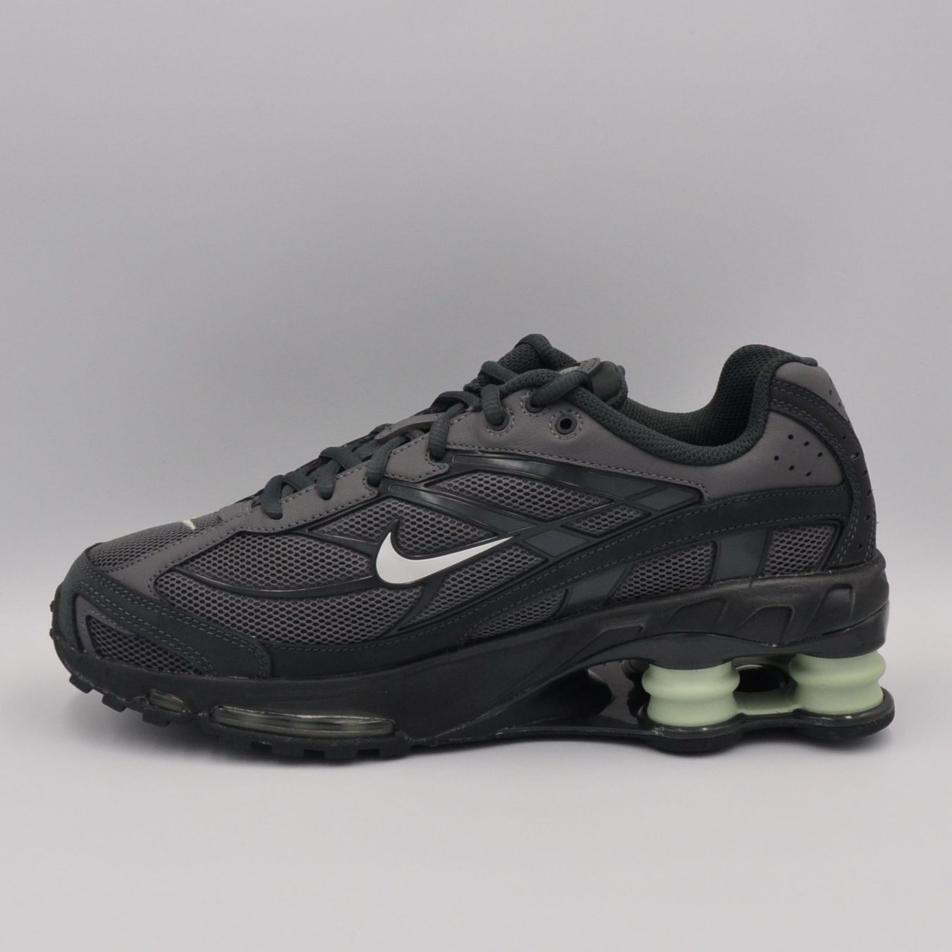 Nike Scarpe da uomo: Nike Shox Ride 2 42 – Nuovo e nell'imballaggio originale da Bern venduto da SneakerheavenLT 2