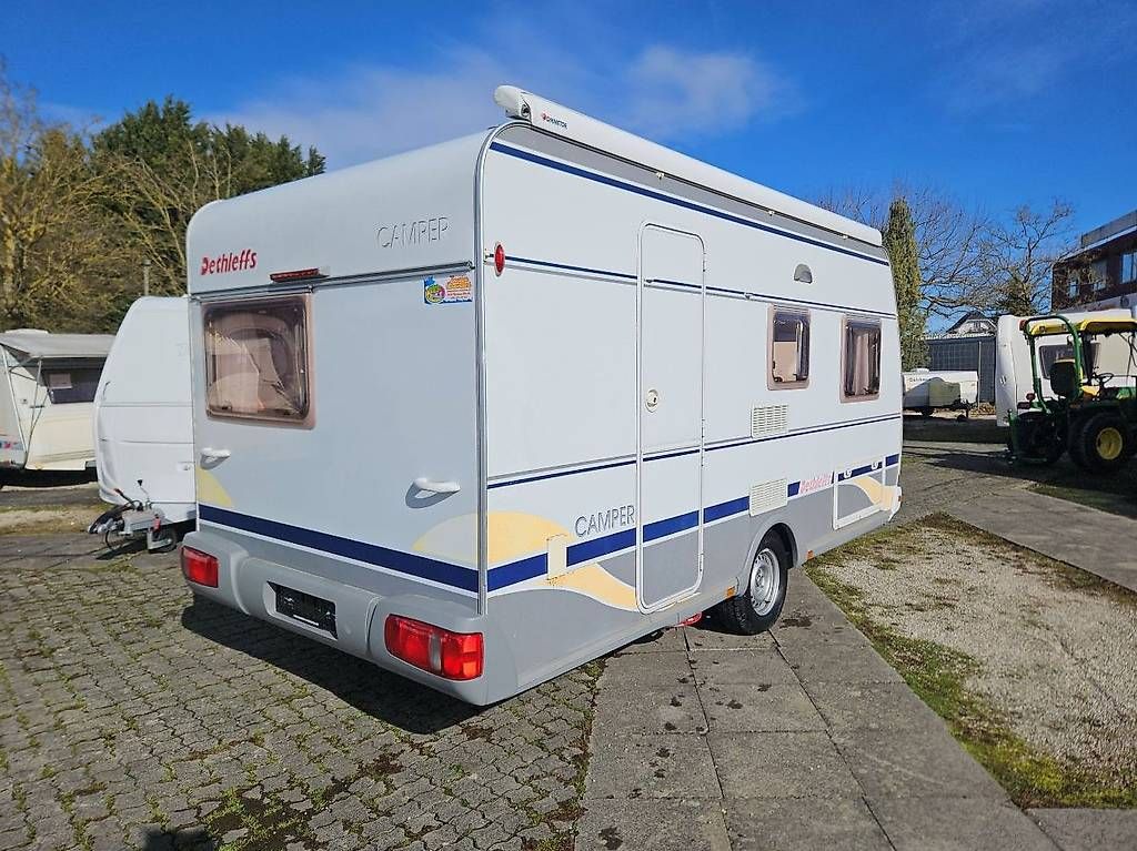 Veicoli da campeggio: A vendre Dethleffs Camper, année 2004, avec store – Usato da Belmont-Yverdon venduto da FloridaJeep