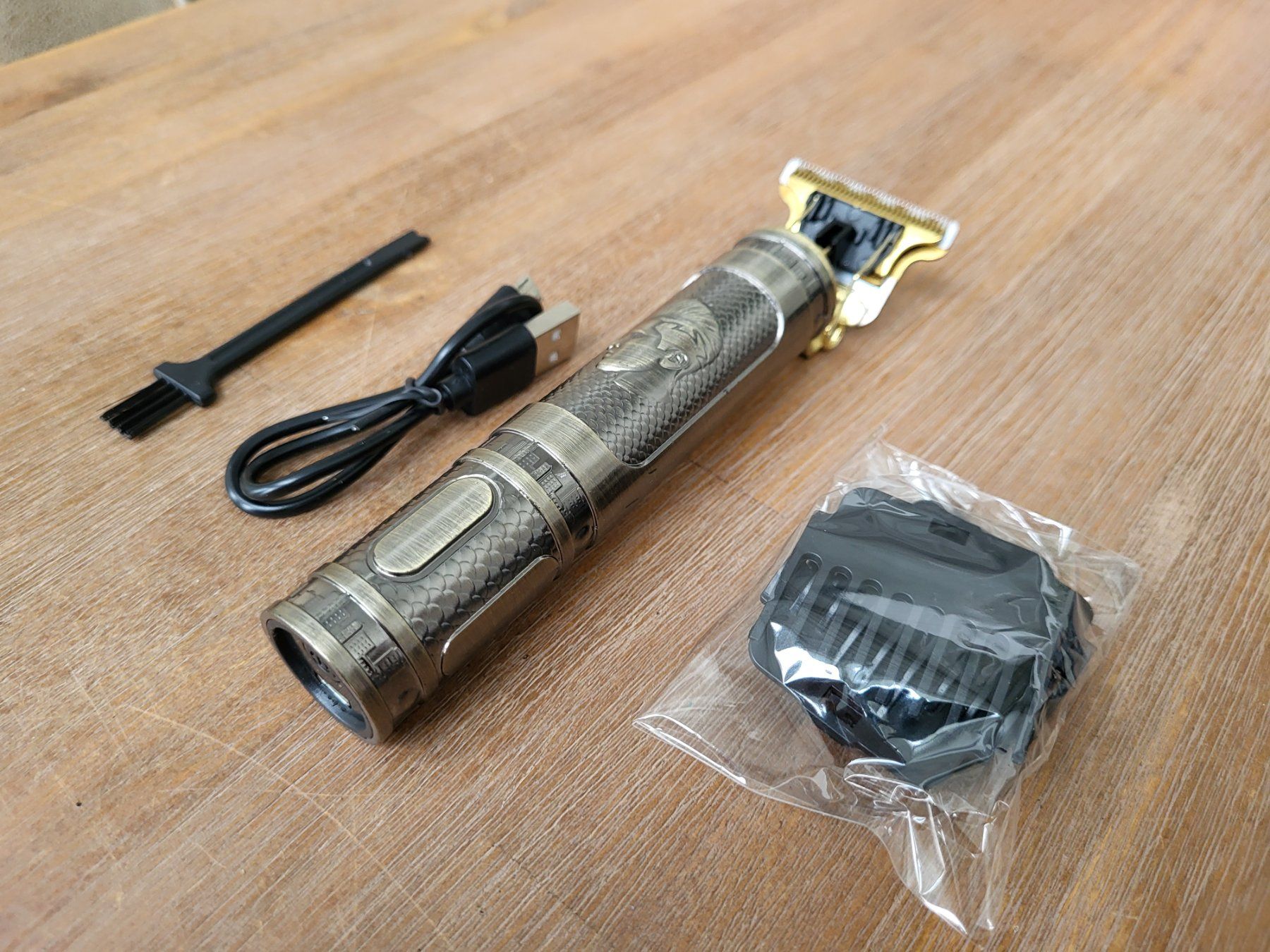 Rasoi & Lamette da barba: RASIERER TRIMMER HAARSCHNEIDER NEU – Nuovo e nell'imballaggio originale da Lommiswil venduto da Fridu_C 2