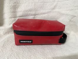 Rote FREITAG Tasche - Kleines Necessaire für unterwegs - ...