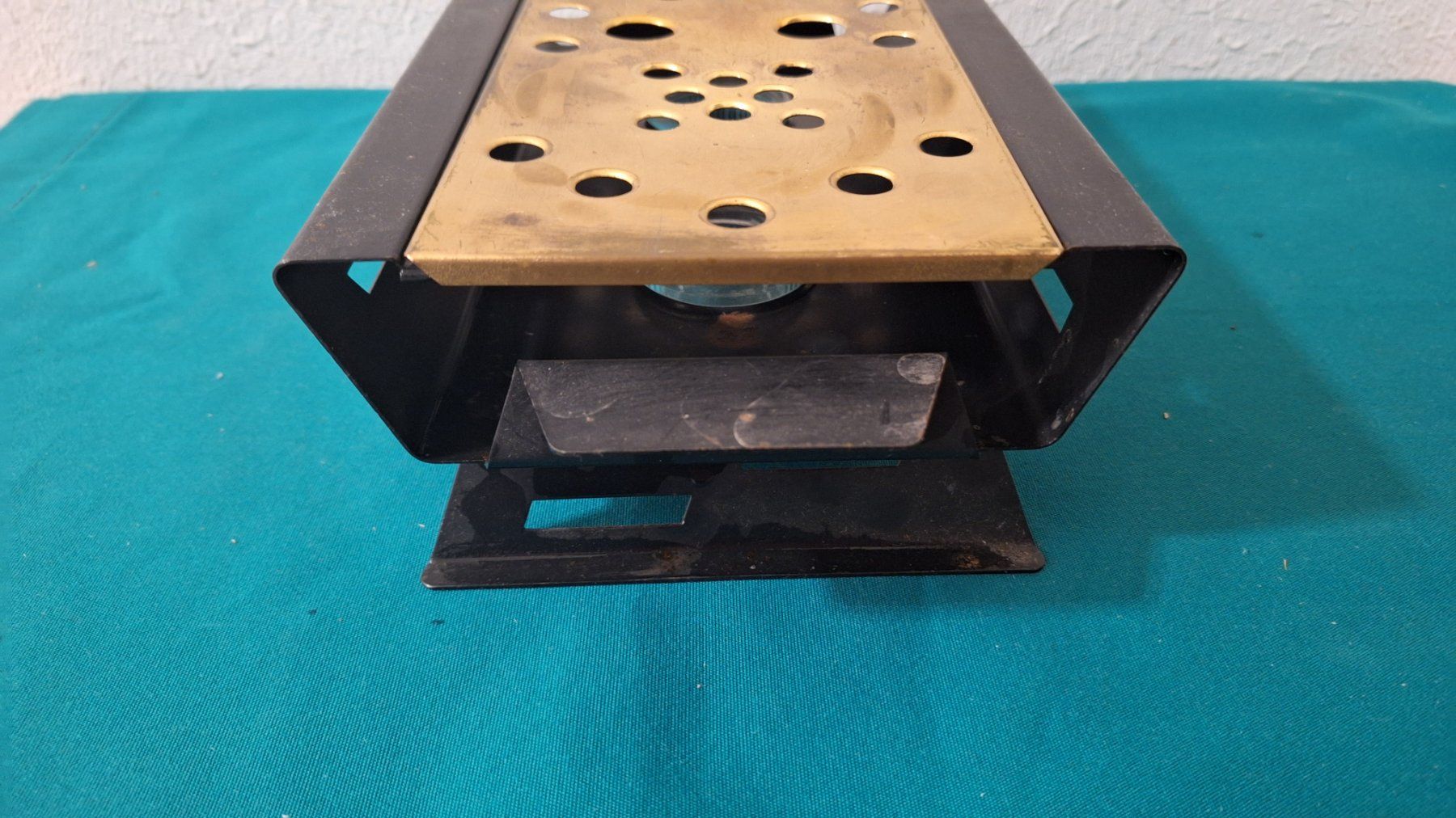 Elettrodomestici da cucina: Vintage Plattenwärmer  mit 2 Teelichter – Usato da Arlesheim venduto da shopradl 2