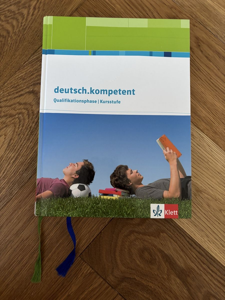 Livres: Deutsch.kompetent Qualifikationsphase – D'occasion à Langnau am Albis par mar_ywf9