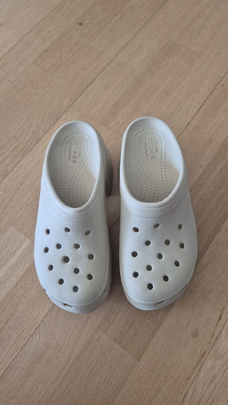 Scarpe da donna: Siren Crocs, kaum getragen – Usato da Schlieren venduto da ron_9lbw 1