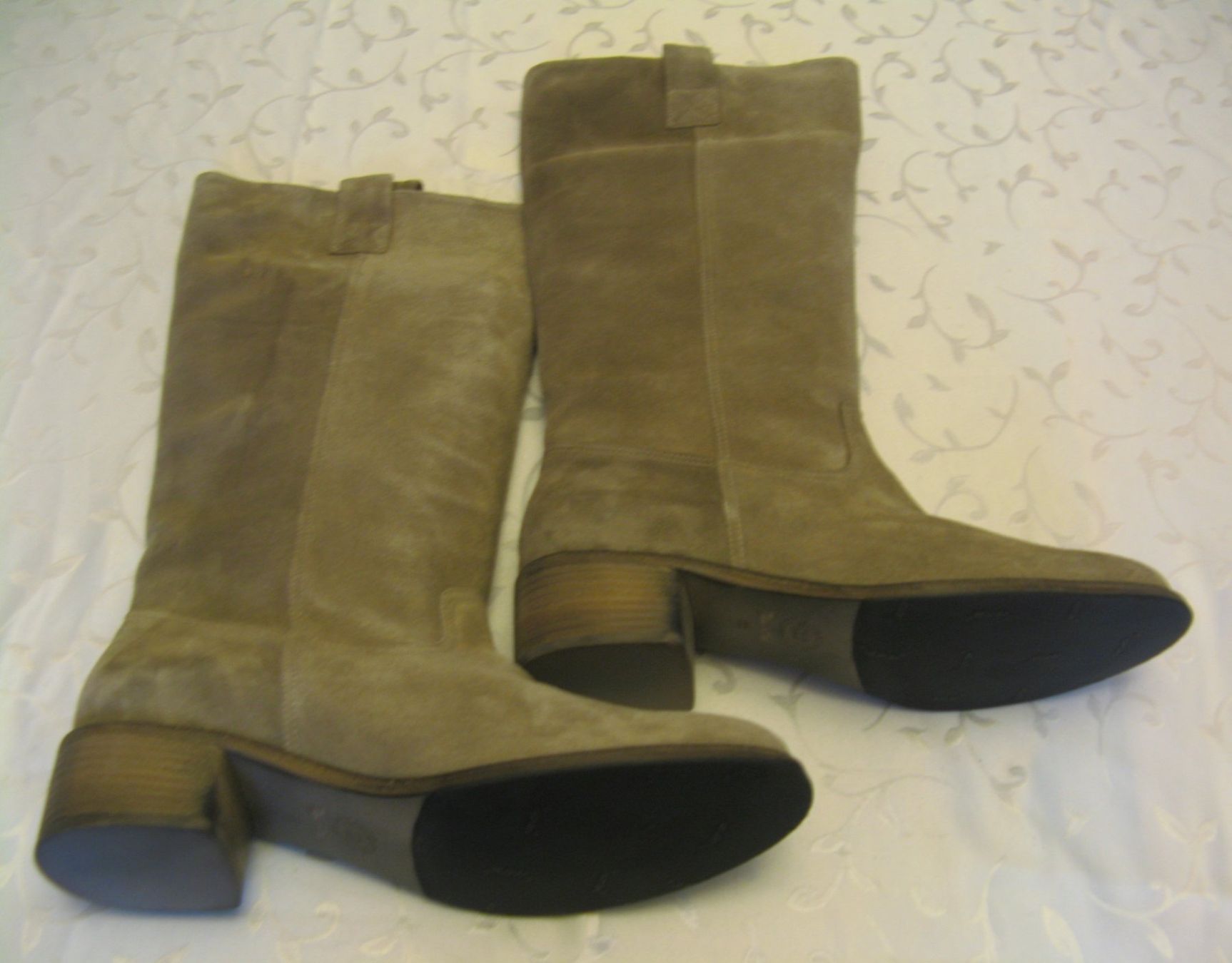 Scarpe da donna: Wildlederstiefel Damen Grösse 44 – Nuovo (secondo la descrizione) da Frauenfeld venduto da Interessent1 1