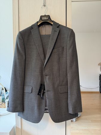 Oscar Jacobson Suit Contemporary Fit size 46