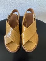 Robert Clergerie: gelbe Sandalen aus Krokodil-Leder, 37