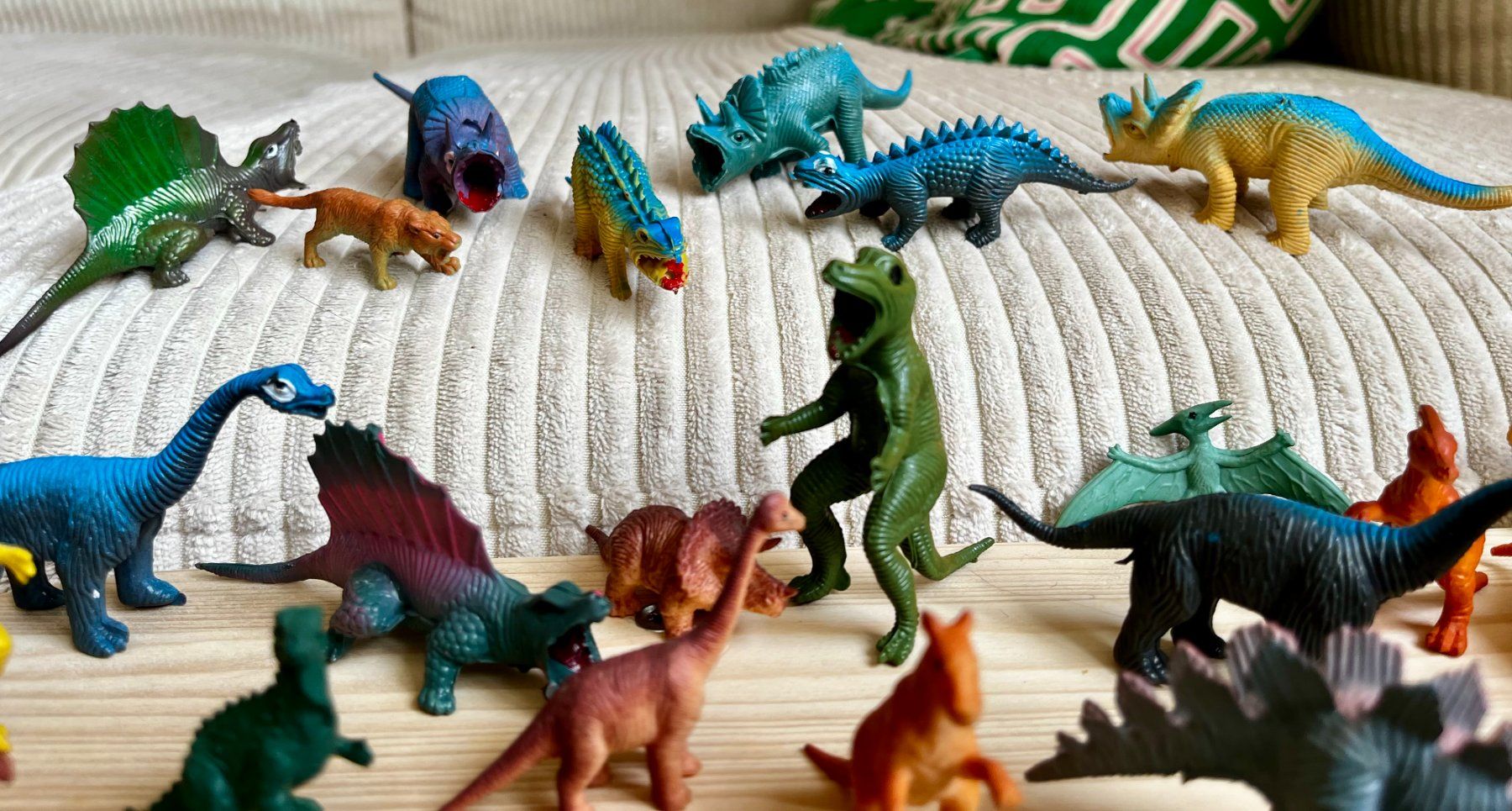 Figuren: Dinosaurier Figuren Sammlung – Gebraucht aus Zürich von Allrounders 3