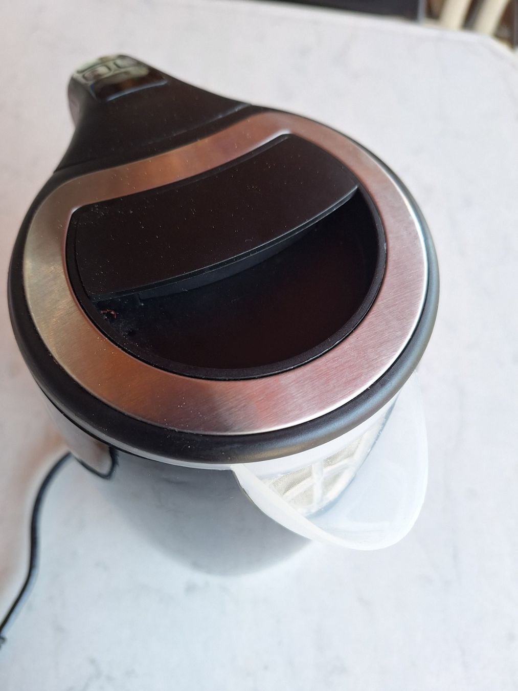 Bollitori: WASSERKOCHER KITCHENWARE SCHWARZ - 1,5 LITER – Usato da Huttwil venduto da Kunterbuntli 2