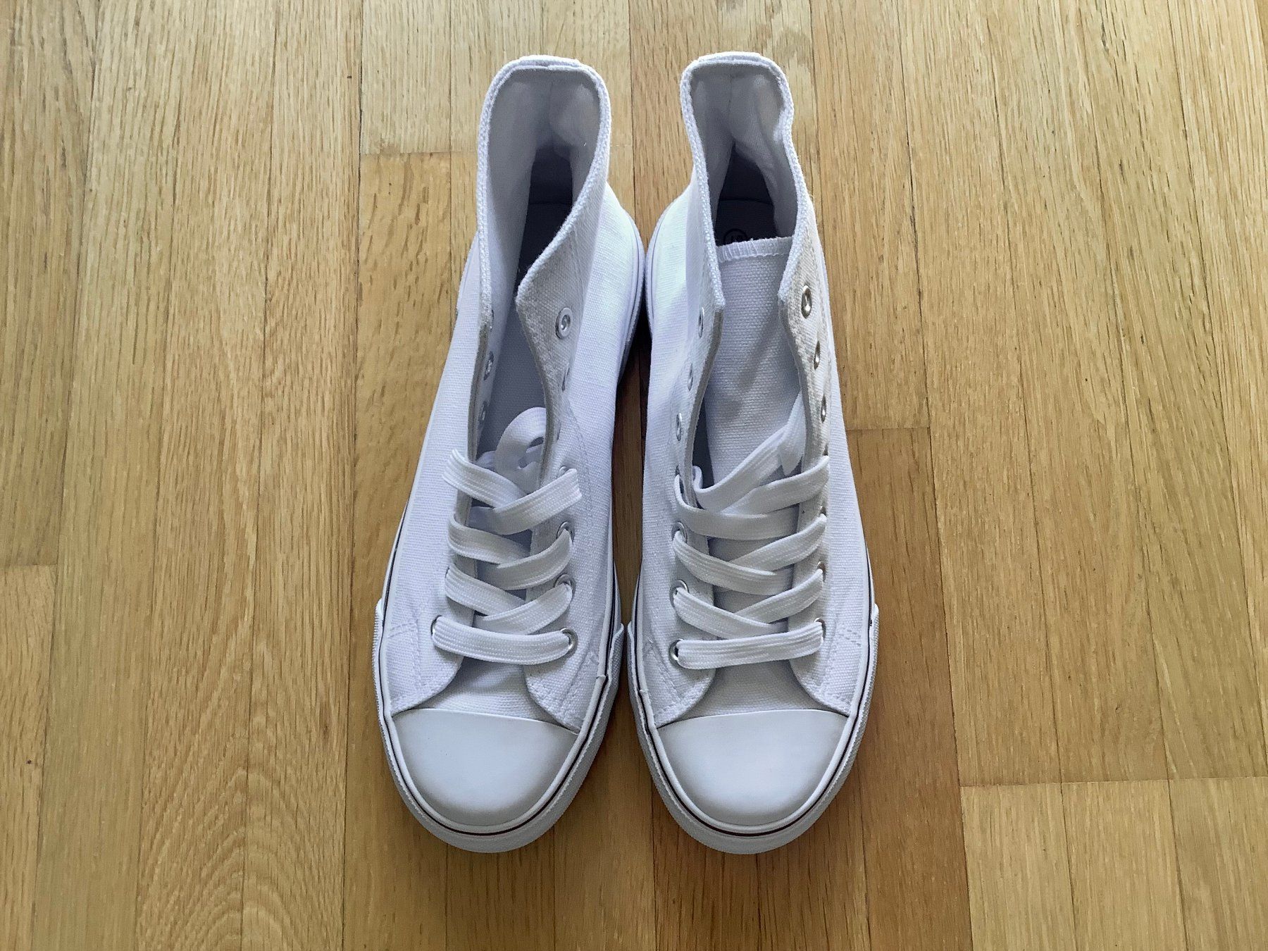 Scarpe da donna: Leichte Damenmode-Sneaker, bequeme Freizeitschuhe – Usato da Zürich venduto da Corinne011113
