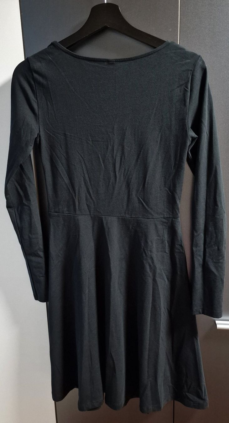 Kleider: PIESES KLEID GR S – Neu und originalverpackt aus Chur von car_5clc