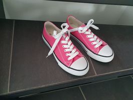 Schuhe 37