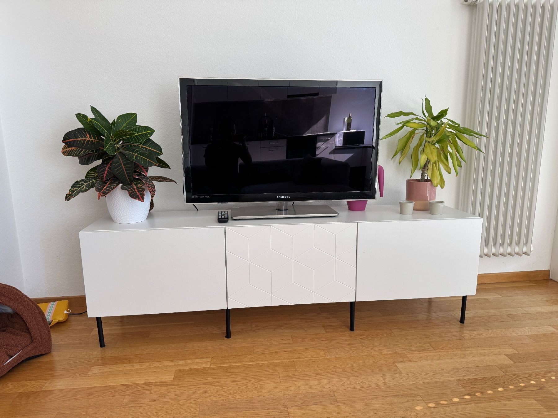 Ikea Mobili TV: Meuble TV blanc – Usato da Lausanne venduto da TCL_1