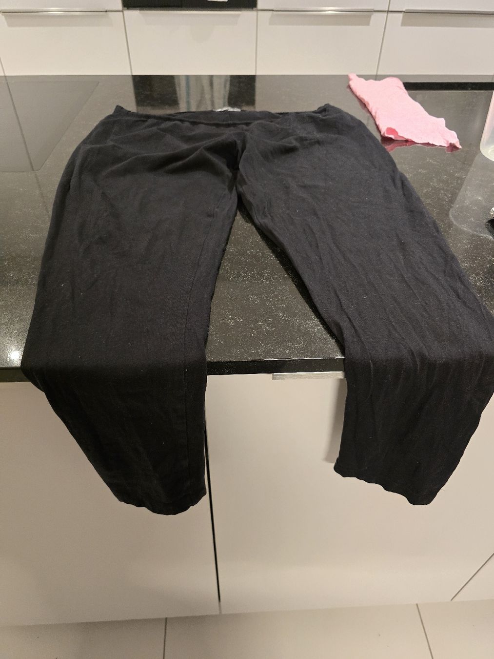 Leggings: Schwarze legings – Usato da Derendingen venduto da Mil_l98S 2