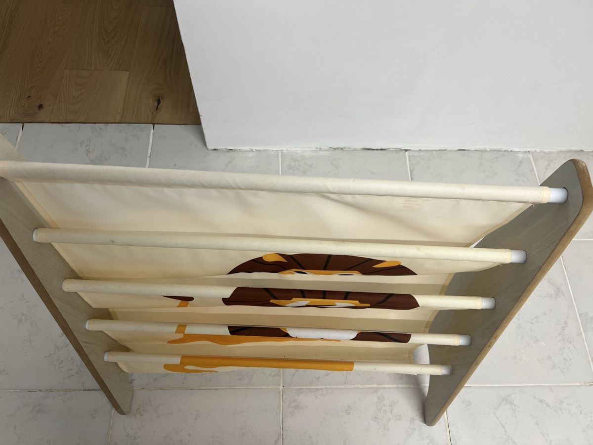 Regale: 3 sprouts Book Rack Lion excellent condition – Gebraucht aus Hedingen von Nadiaguenova 2