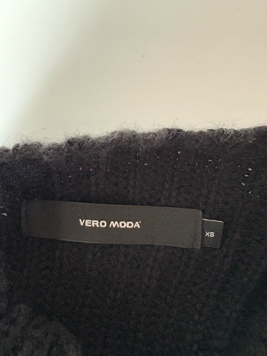 Pullover & Sweatshirts: VERO MODA Pullover, schwarz, Gr. XS, Zopfmuster – Gebraucht aus Dulliken von gab_jdr2 4