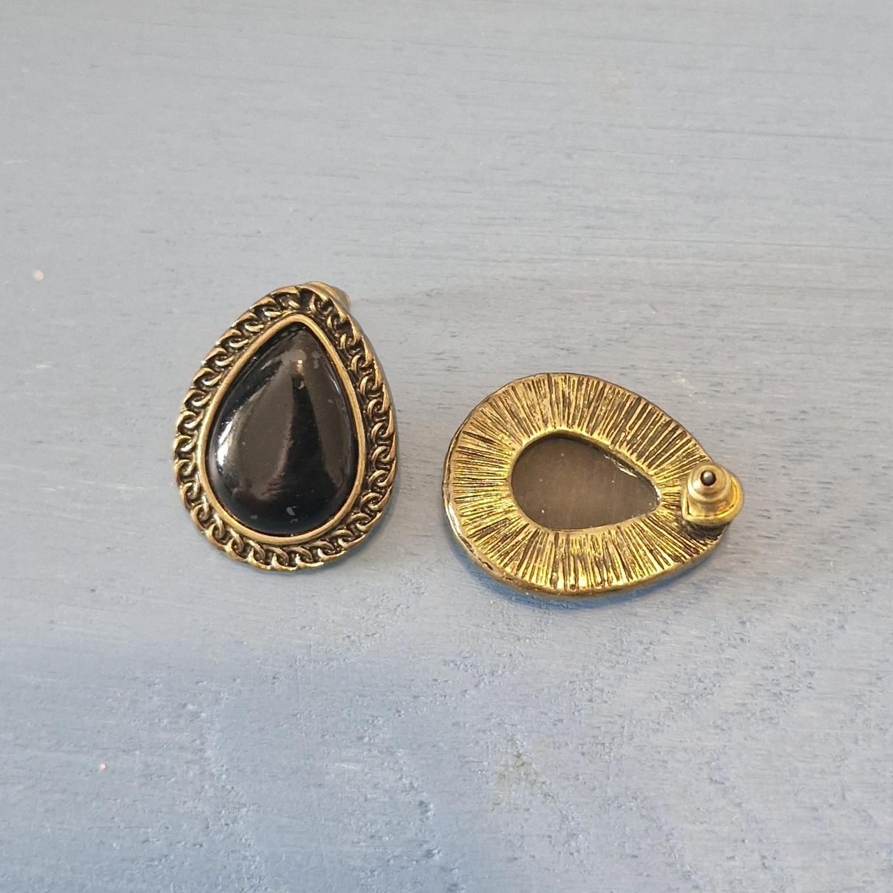 Ohrringe & -stecker: boucles d'oreilles noires et dorées  – Gebraucht aus Neuchâtel von yas_zdb7 1