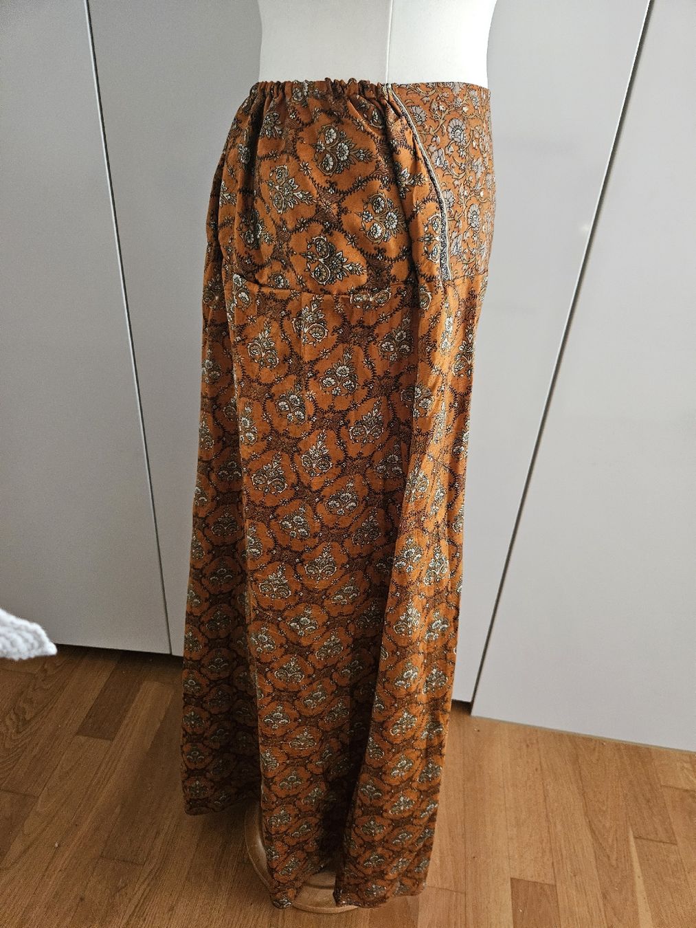 Gonne: Boho Hippie Rock Onesize – Usato da Zürich venduto da ColdCoffee 1