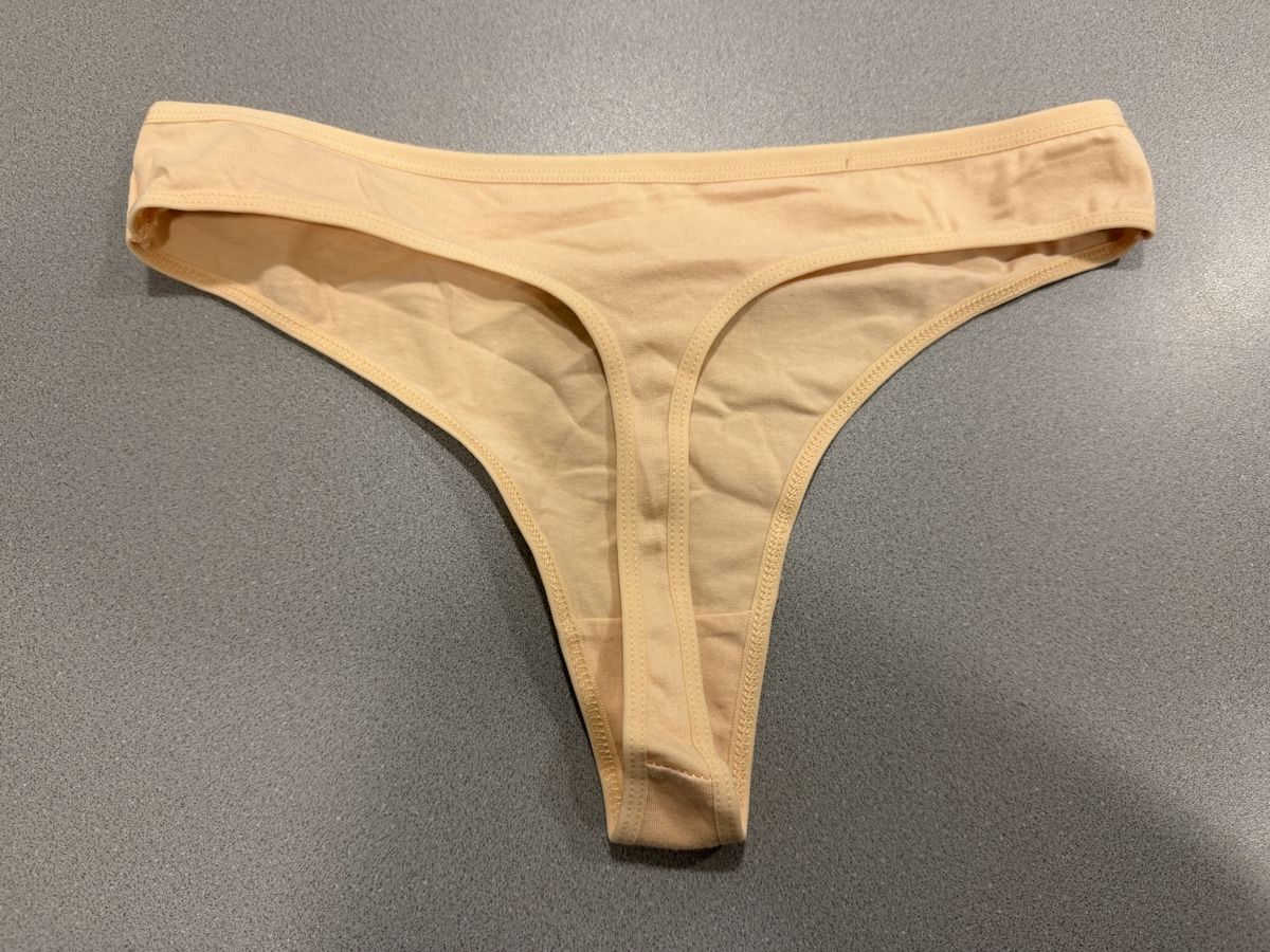 Altra biancheria intima: String Tanga Slip, beige, Gr. M, neu! – Nuovo e nell'imballaggio originale da Wohlen AG venduto da abaci 1