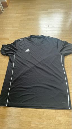 Adidas Climalite T-shirt - Size L