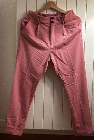 Pink trousers 