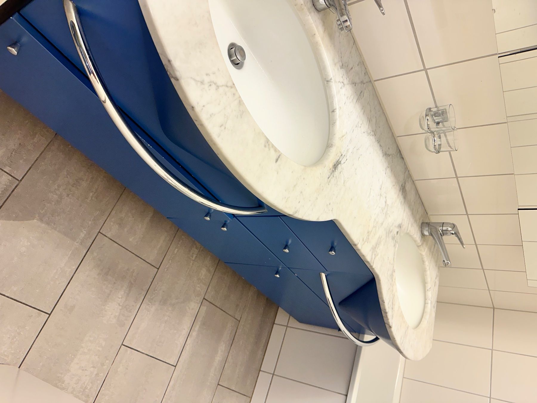 Mobili per bagno: WC Waschtisch, Möbel – Usato da niederhasli venduto da rami016