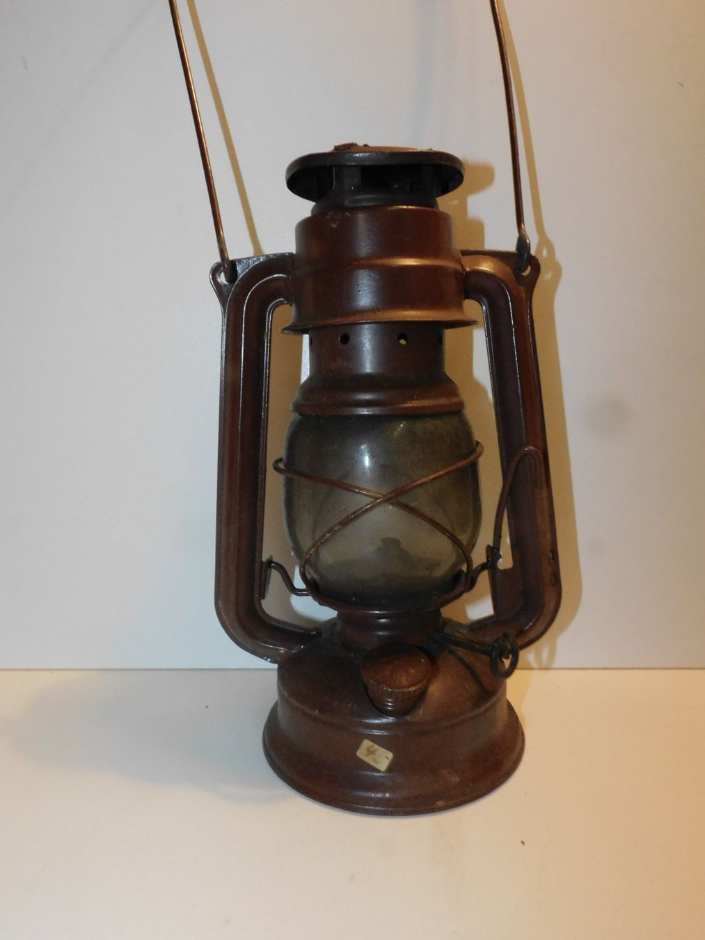 Lampade: Petrol Lampe Laterne ca 30 jahre plus - Blech Petrollampe – Usato da Sursee venduto da 76 5