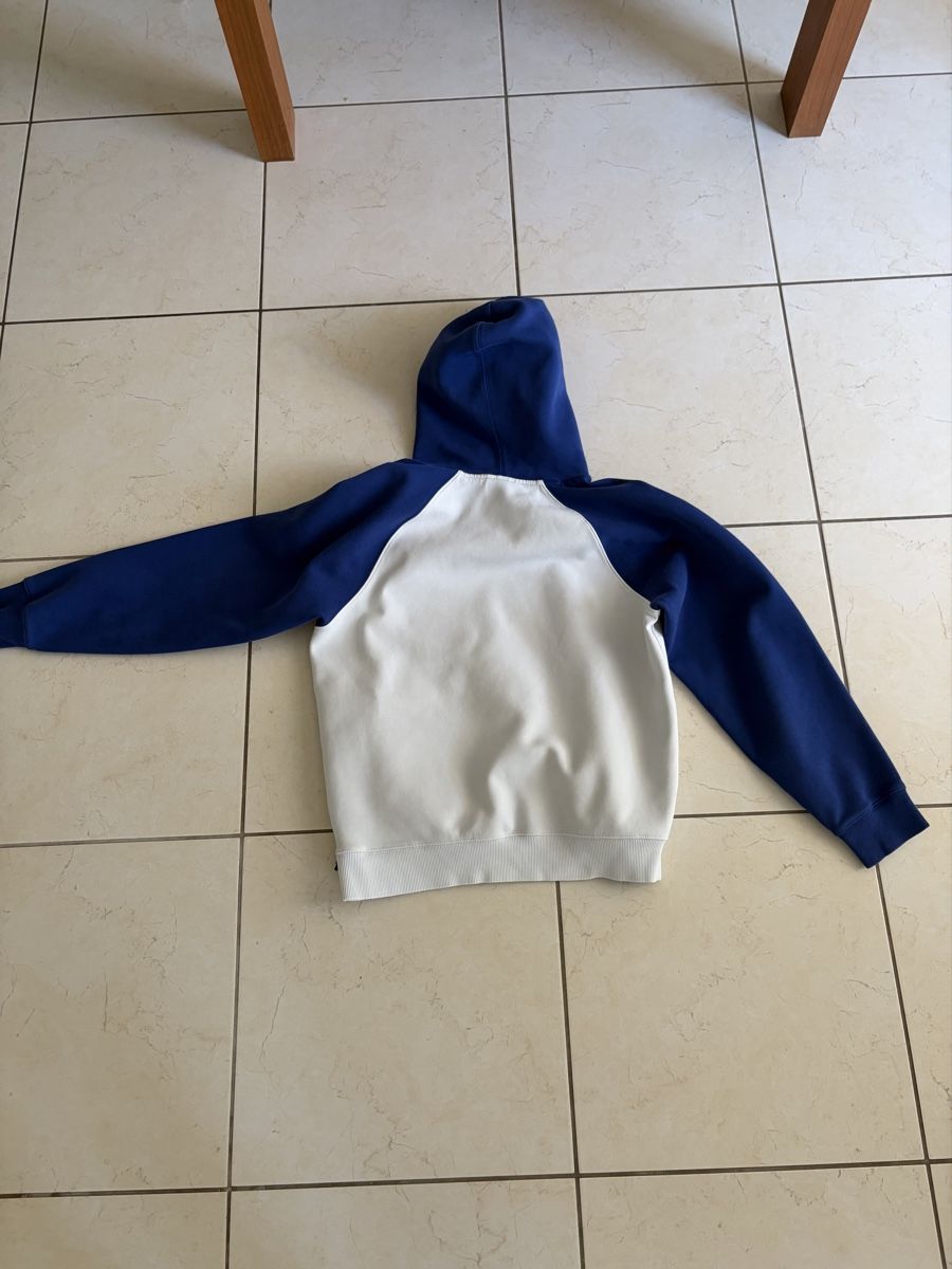 Lacoste Pulls & Sweat-shirts: Hoodie Lacoste – D'occasion à Ziefen par kora11 1