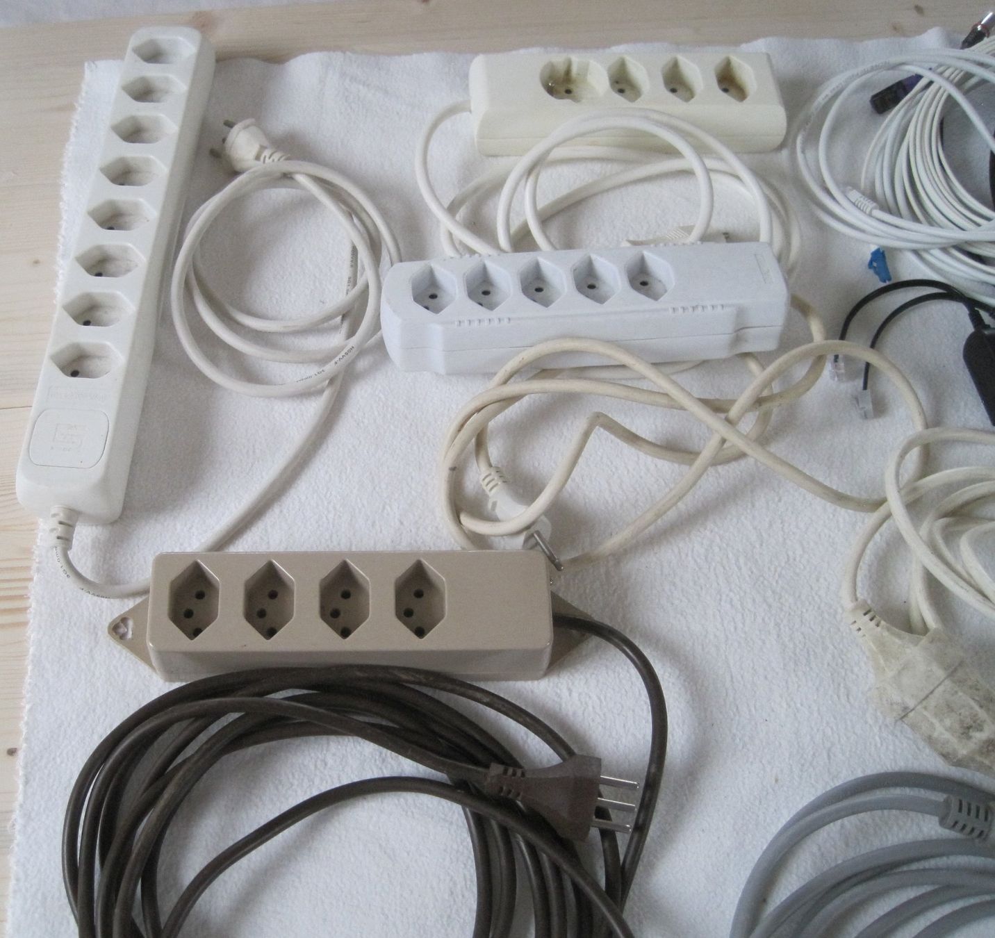 Cavi: Elektronik - Zubehör – Usato da Rickenbach Sulz venduto da Sodeli23 4