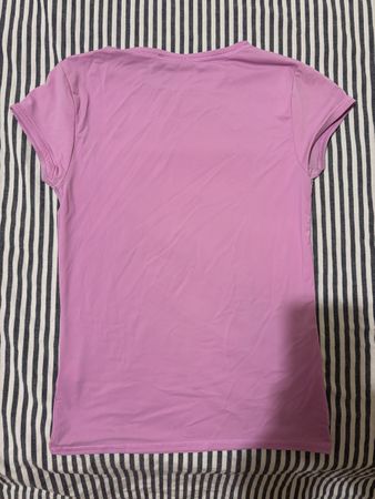 Maglietta fucsia attillata 