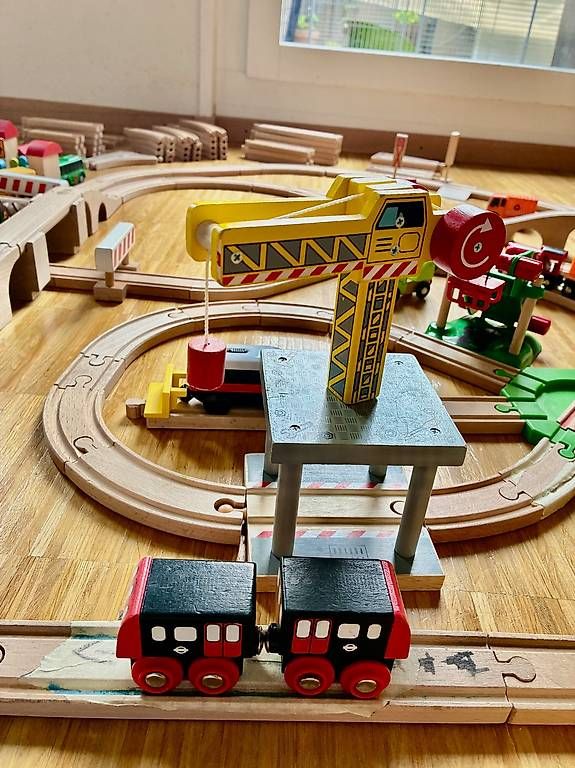 Giocattoli: Train en bois (marques differentes) – Usato da Geneva venduto da mar_lmq2 2