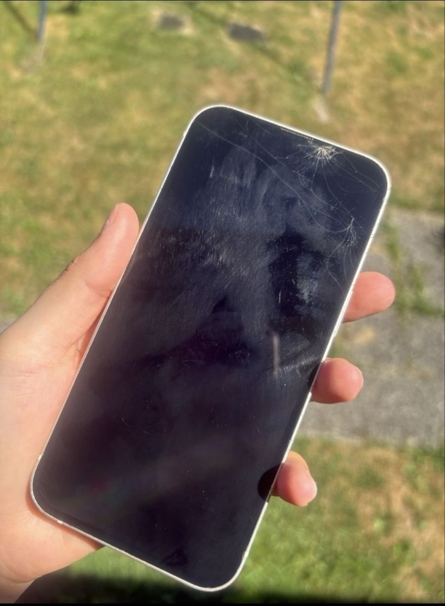 Apple Handys / Smartphones: Apple iPhone 13 128 GB Weiß/ face Id kaputt. – Gebraucht aus Rüschegg Heubach von Jeralish 2