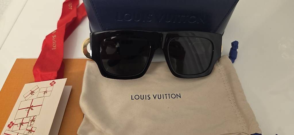 Louis Vuitton Occhiali & Lenti: Original Louis Vuitton Sonnenbrille Full Set – Nuovo (secondo la descrizione) da St. Urban venduto da kun_9gl9